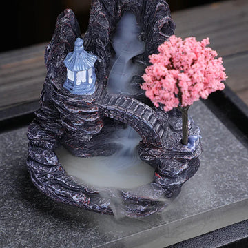 Resin Reflux Incense Burner – Aromatherapy Tower for Decoration and Relaxation